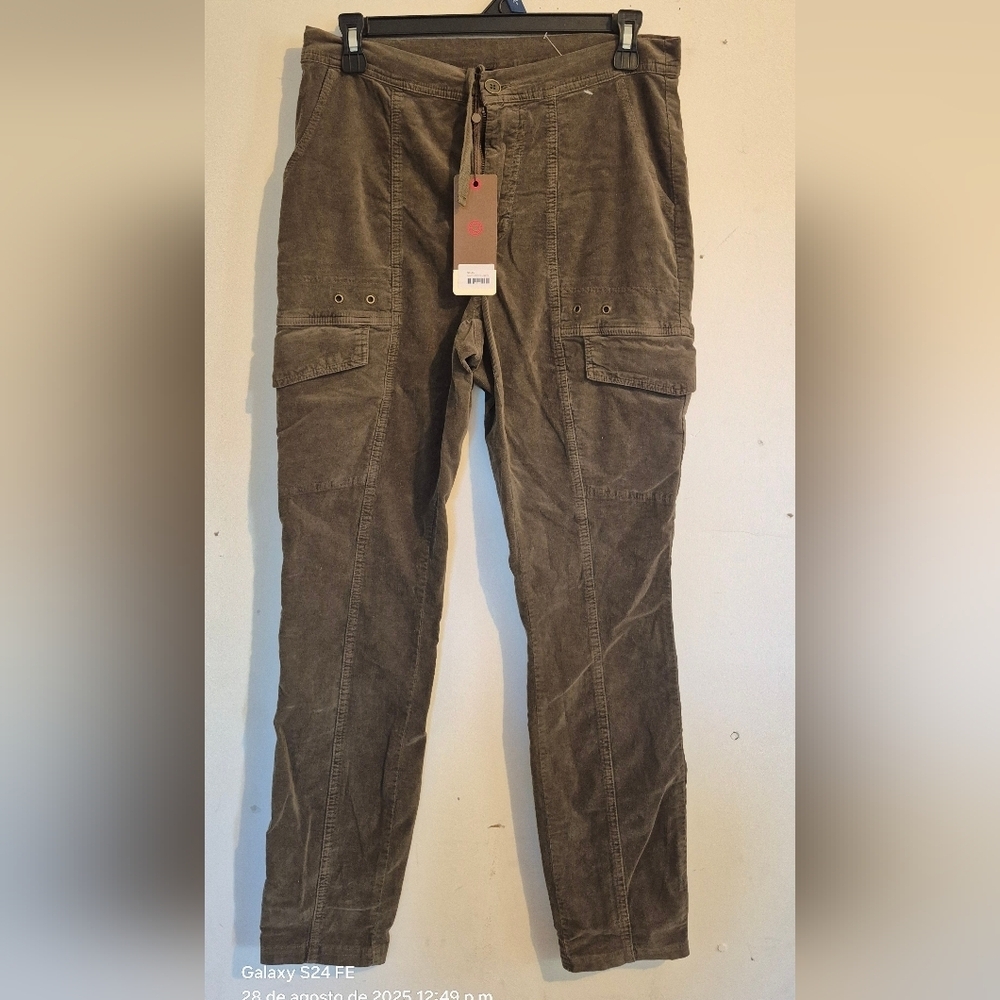 Women's Olive Cargo Pants
